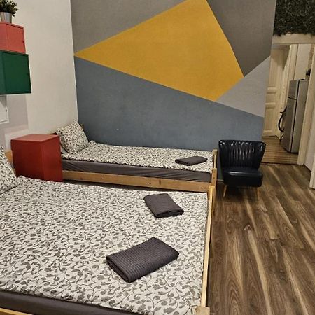 Cheerful And Cozy 2 Bedrooms 2 Bathrooms Apartment With Top Location Budapest Exterior photo